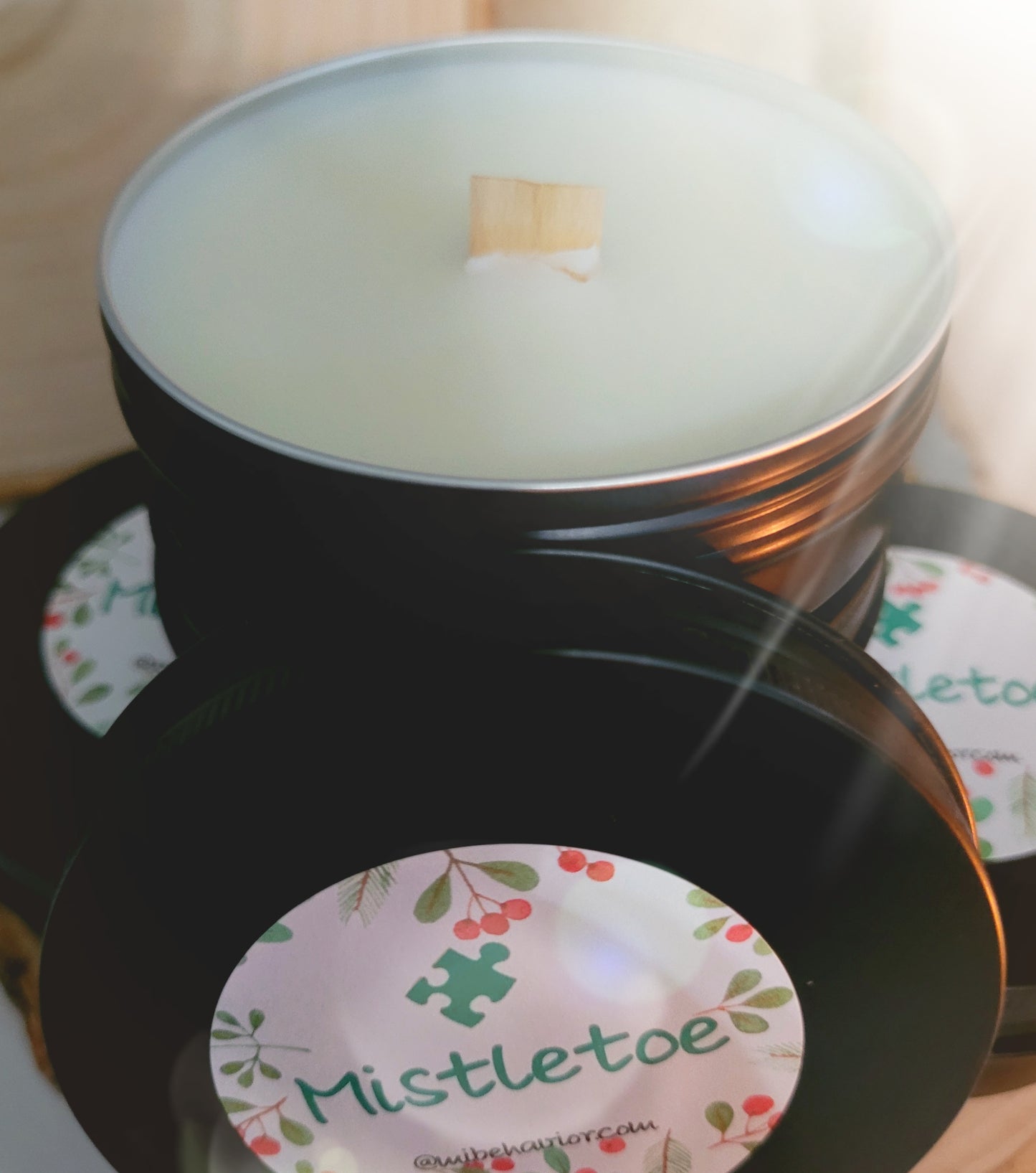 Mistletoe candle wooden wick 16oz